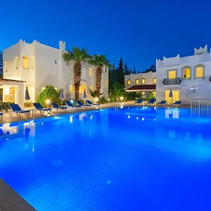 2* Otel Kassandra